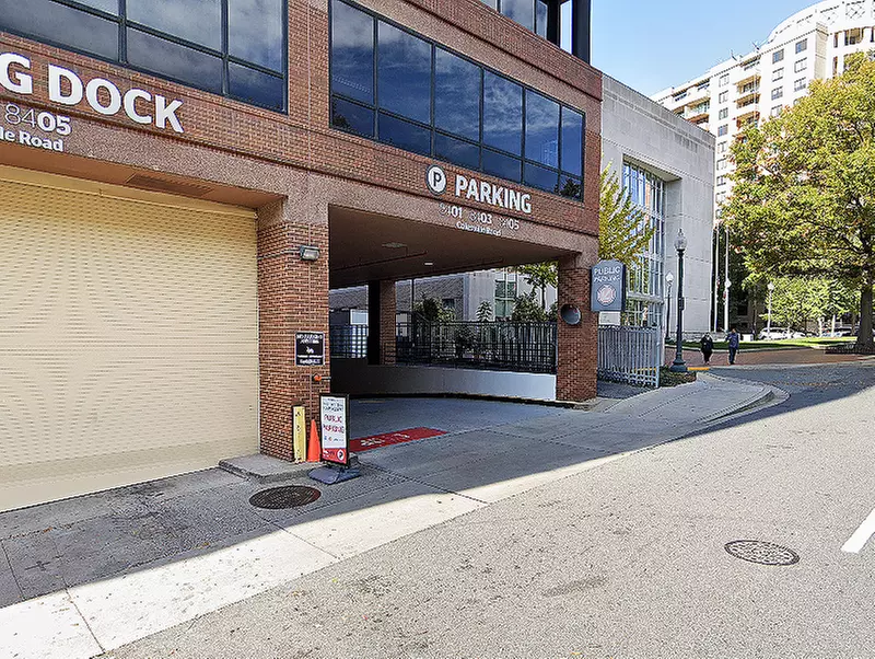Parking at Silver Spring Metro Plaza Garage - Second Medium