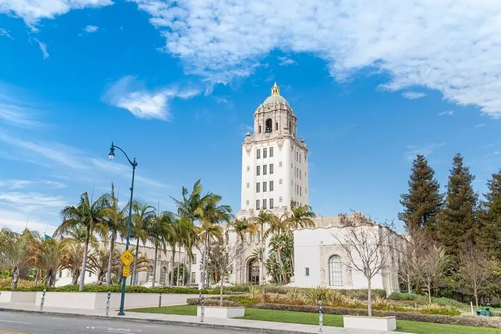 Beverly Hills on Foot Self Guided Audio Tour