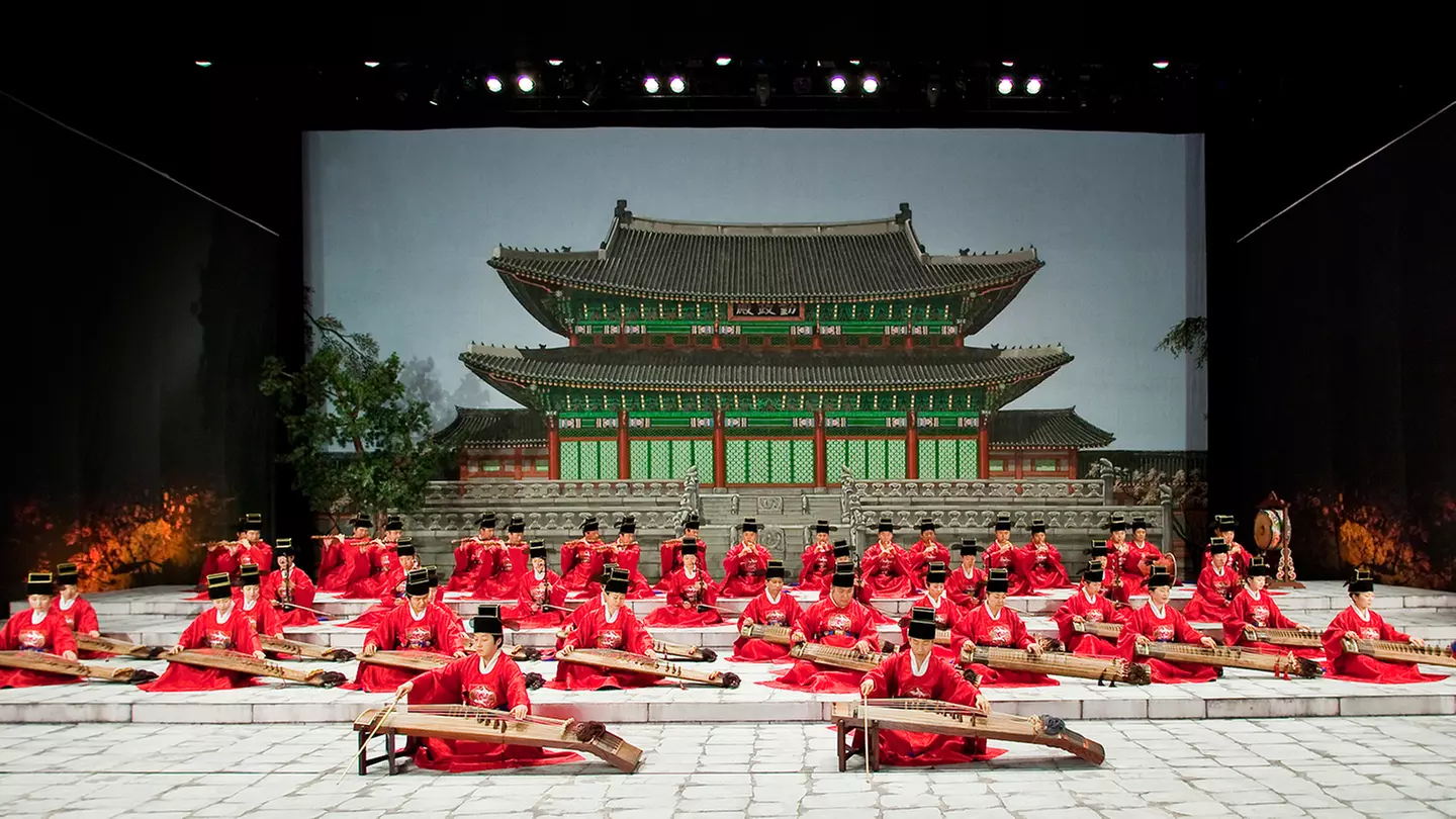 Korean National Gugak Center Creative Traditional Orchestra - Saturday October 28, 2017 / 8:00pm (Traditional Korean Court and Folk Music) - Primary Image