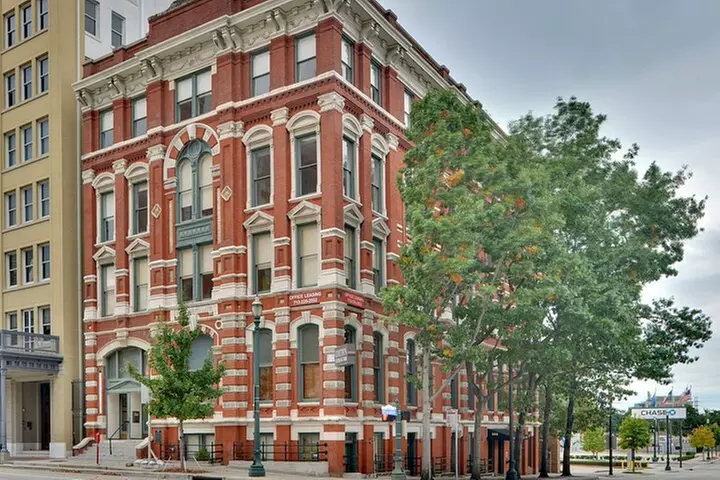 Sights of Downtown Houston Smartphone Audio Walking Tour