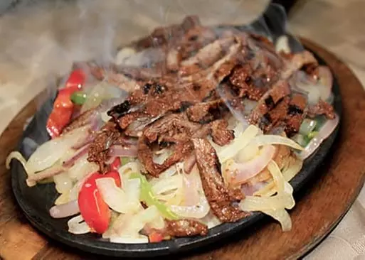 5% Cash Back at El Rodeo