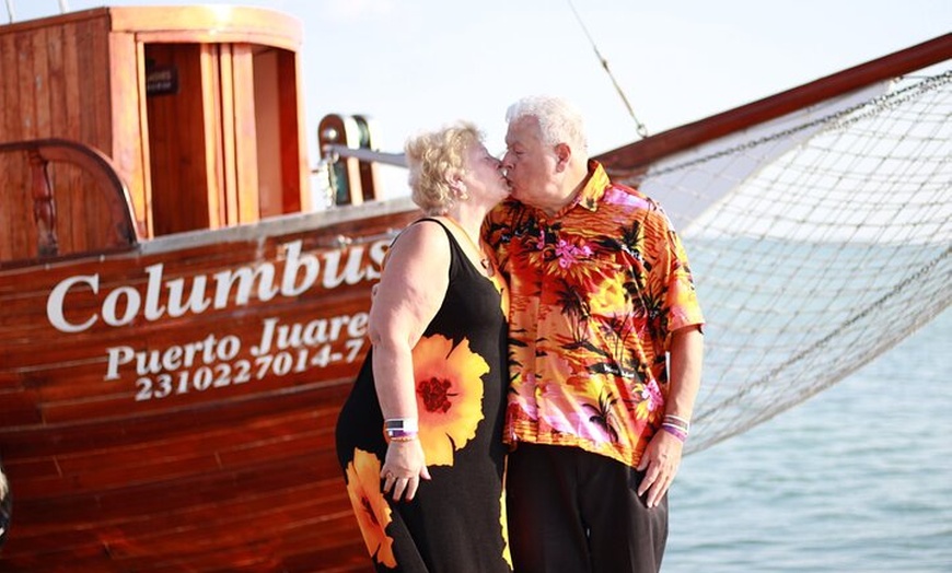 Image 22: 2x1 Romantic Columbus Dinner on the Lagoon aboard Spanish Galleon