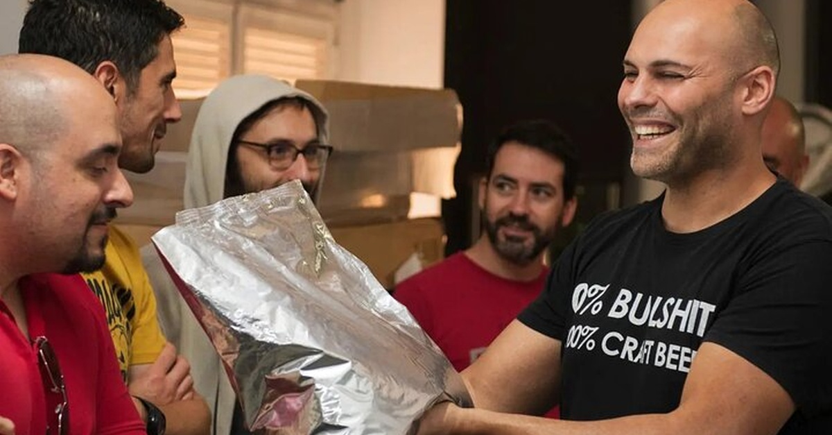 Cata de cervezas artesanales y visita guiada a fábrica en Tenerife