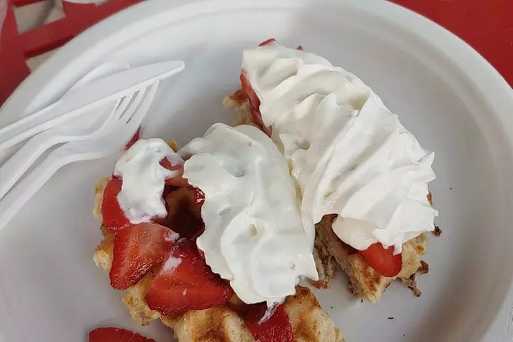 Streetcar Food Tour and Findlay Market with Riverside Food Tours