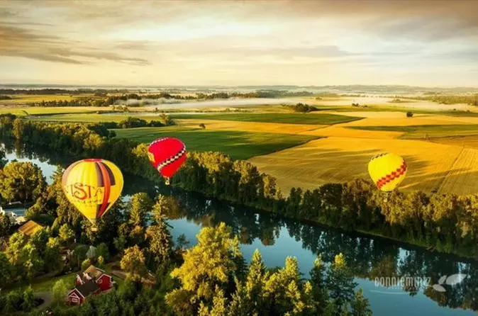 Wine Tour and Hot Air Balloon Flight of Willamette Valley - Primary Image