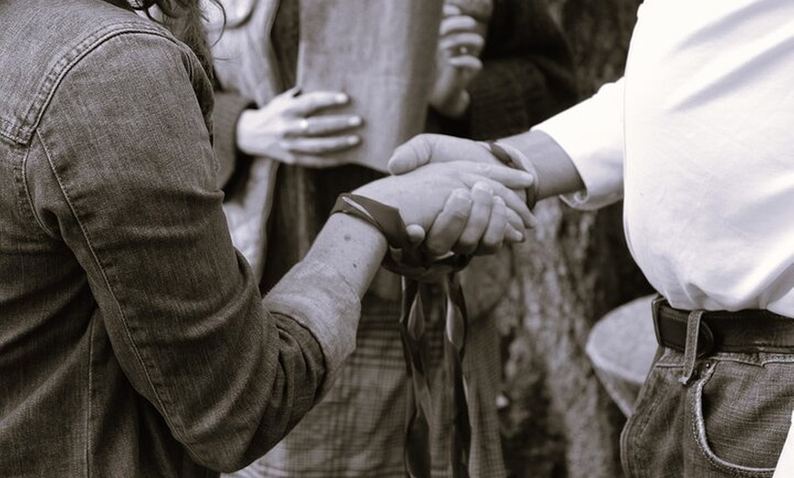 Image 5: 2-Hour Private Celtic Handfasting Ceremony Experience