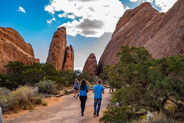 Moab Bundle: Arches Canyonlands, and La Sal Self-Guided Tours