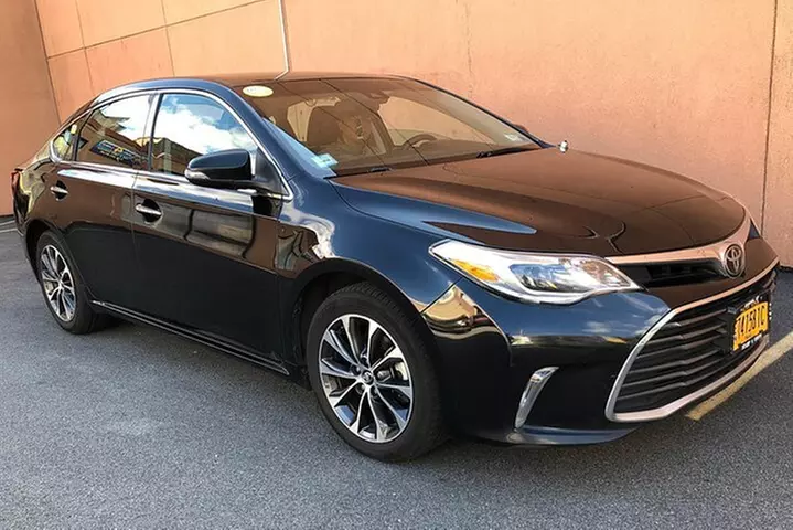 Private Arrival Airport Transfer from LAX (Los Angeles) Airport
