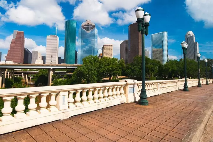 Sights of Downtown Houston Smartphone Audio Walking Tour