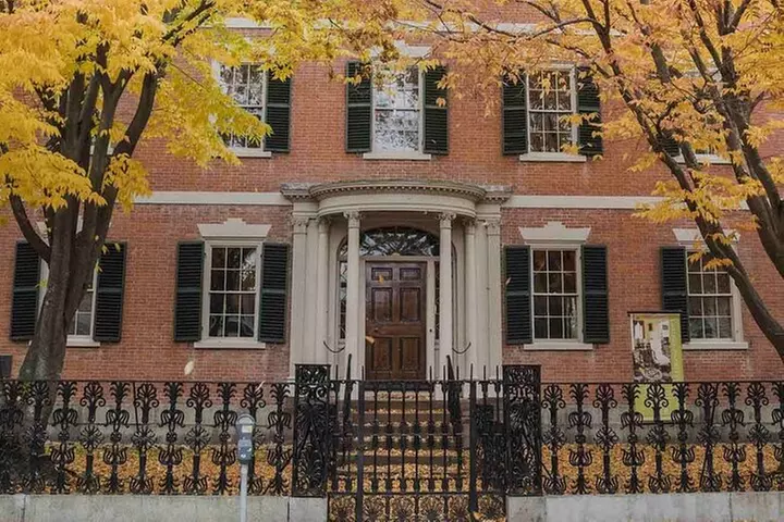 History and Hauntings of Salem Guided Walking Tour