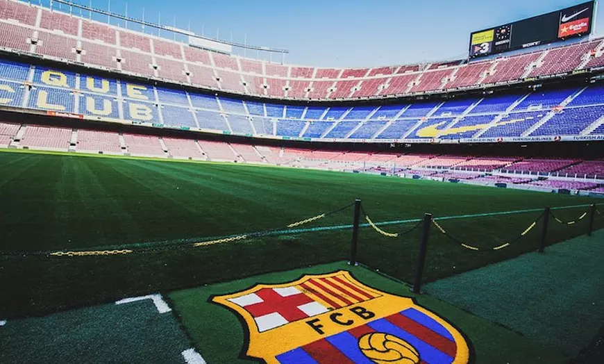 Image 5: Excursión privada al club de fútbol de Barcelona con un amable guía...