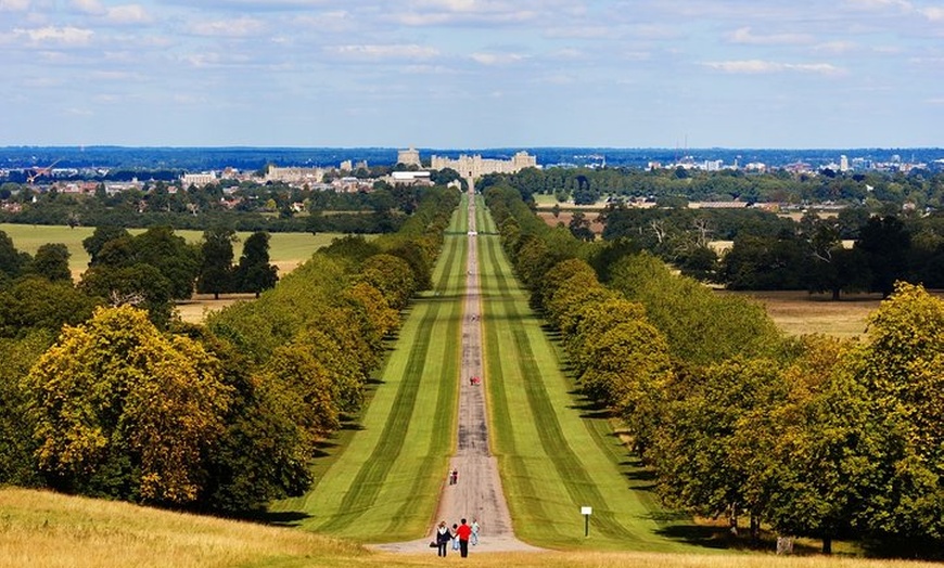 Image 4: Royal Windsor Castle Private Tour with pass