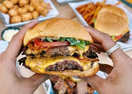 5% Cash Back at Smashburger