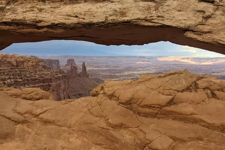Unique Secluded Sunset In Moab: Canyonlands by 4x4 & Hike