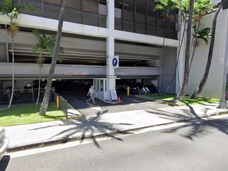 Parking at [H670] Becker Communications Garage