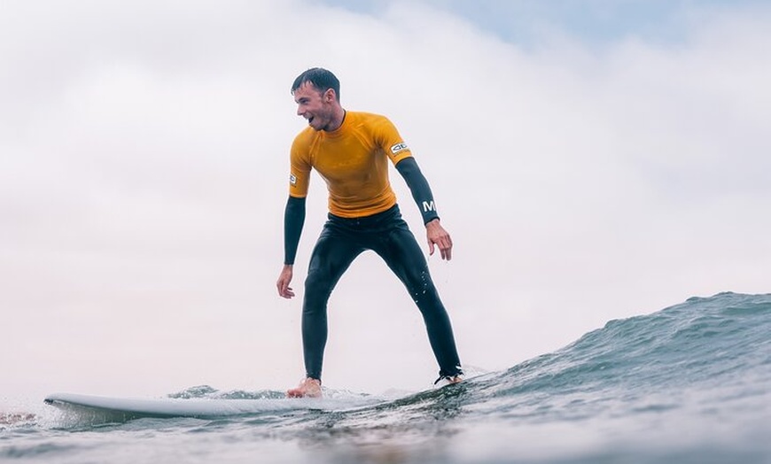 Image 2: Clase de surf de 2 horas en Lanzarote