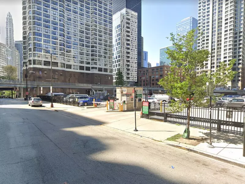 Parking at 430 N. Rush St. Lot - Primary Image