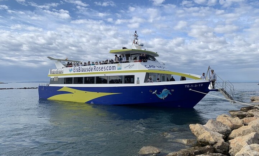 Image 15: Entre Acantilados y Mar: Viaje a Cadaqués y Baño Paradisiaco