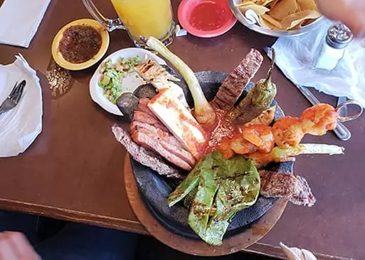 5% Cash Back at El Molcajete Cantina & Grill