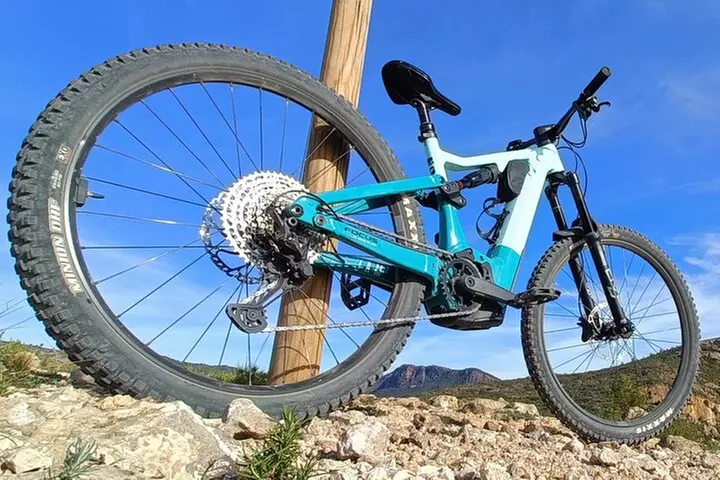 Valencia: Tour de montaña en bicicleta eléctrica con recogida en el...