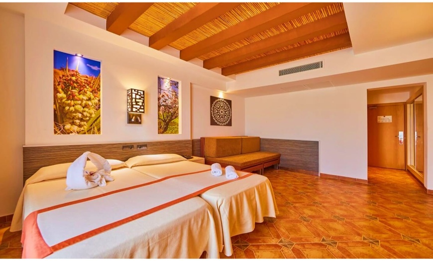 Image 3: ✈ MAJORQUE | El Arenal - MLL Palma Bay Club Resort 3* - Tout inclus