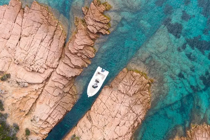 excursion Scandola- Girolata -Calanques de piana- Capo rosso