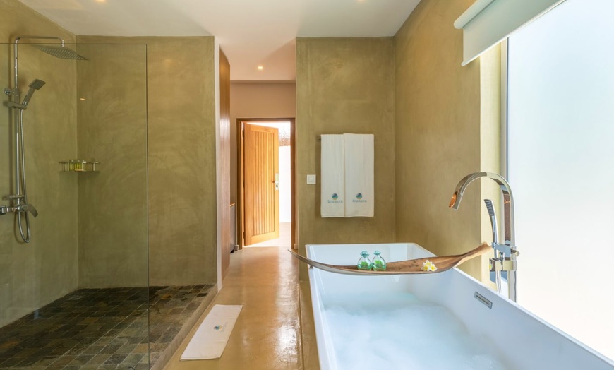 Image 16: ✈ ILE MAURICE | Chamarel & Belle Mare - Combiné Chalets Chamarel 4*...