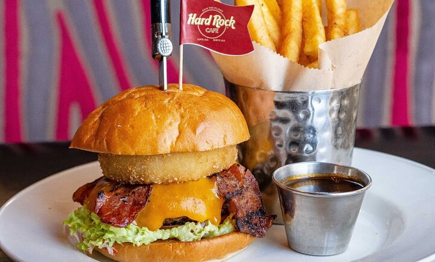 Image 13: Saltafila: Hard Rock Cafe di Firenze con pasto incluso