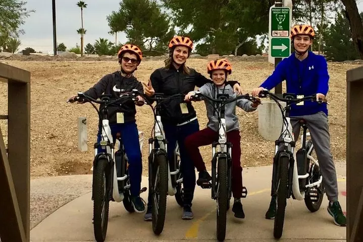 Hole in the Rock & Tempe Lake E-Bike Tour - 2 Hours