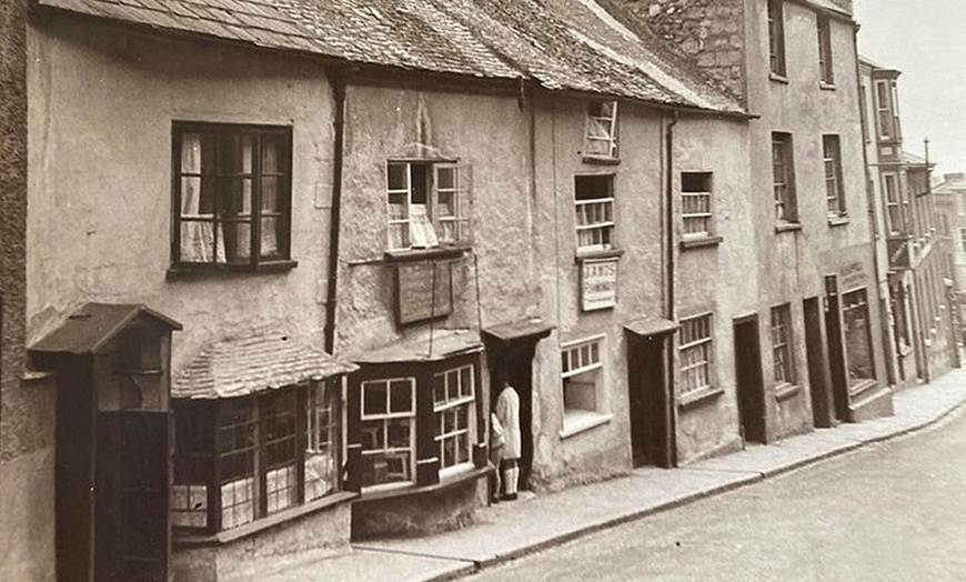 Image 6: Lyme Regis Town Walking Tours