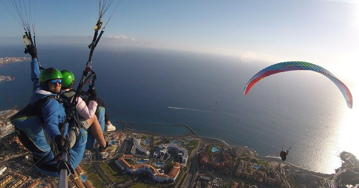 Vuelo en parapente tándem en Costa Adeje, Tenerife