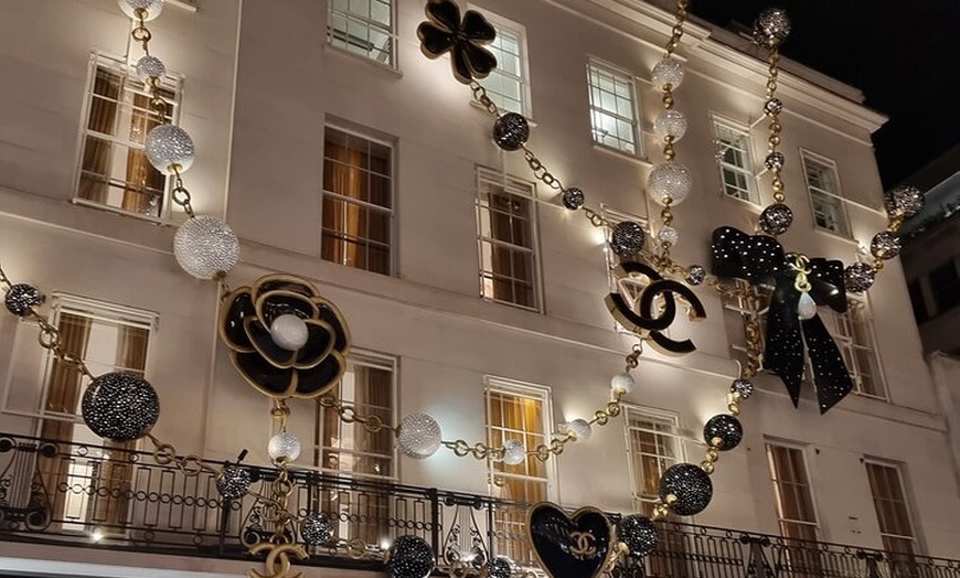 Image 7: Christmas Lights Guided Walking Tour