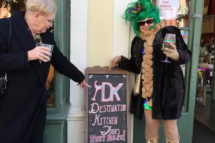 French Quarter Small-Group Cocktail and Foodie Crawl