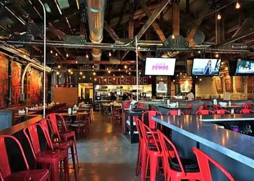 5% Cash Back at Tre Restaurant - Brick