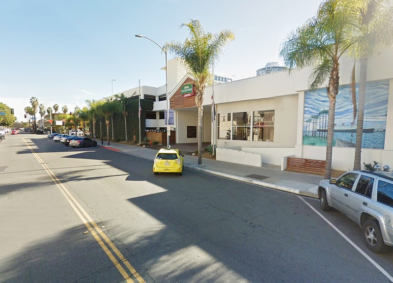 Parking at Courtyard by Marriott Long Beach - Valet Egress