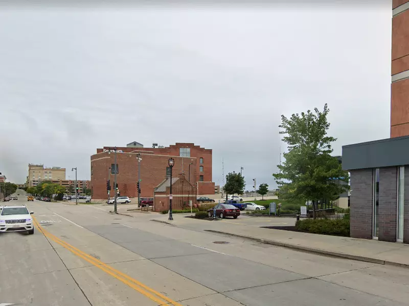 Parking at Aloft Downtown Milwaukee - Valet Kiosk - Primary Image