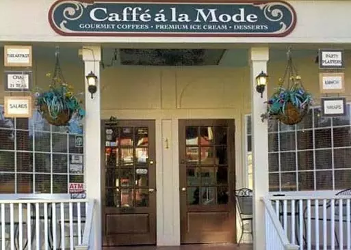 5% Cash Back at Caffe A La Mode