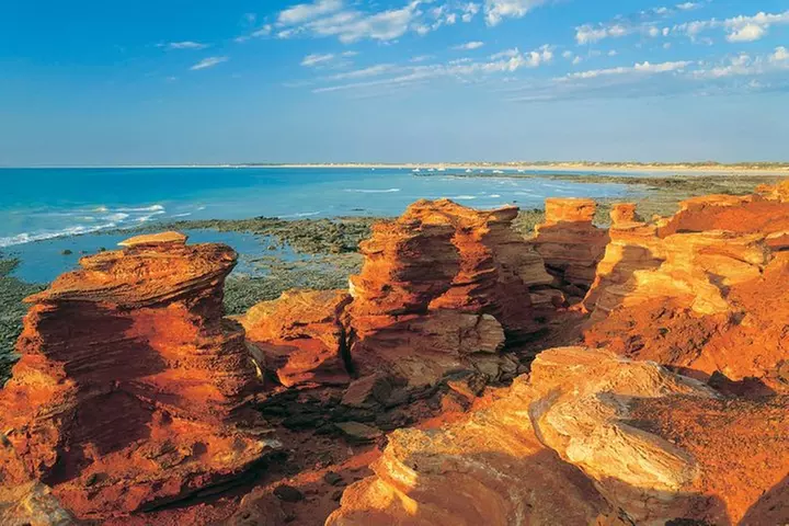 Afternoon Broome Town Tour including Beer Tasting & Sunset Drinks