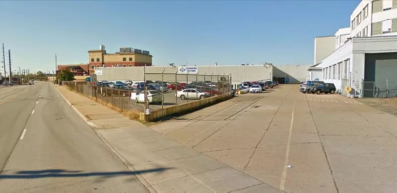 Parking at Denison - Diamond Chain Lot - Primary Image