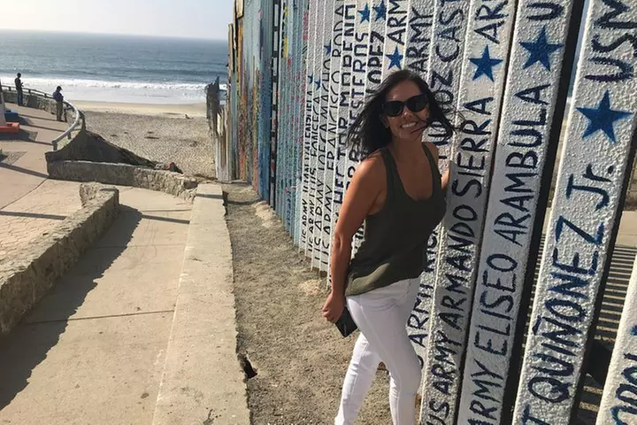 Puerto Nuevo Lobster, Margaritas and Mariachi Private Tour