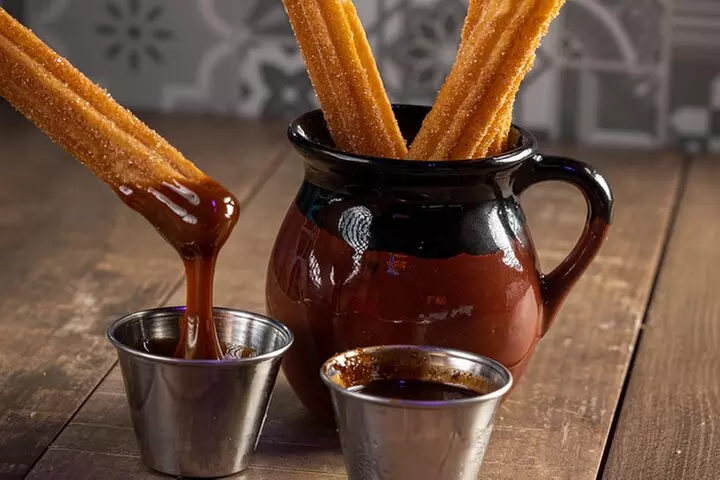 Señor Frogs Lunch / Dinner Package