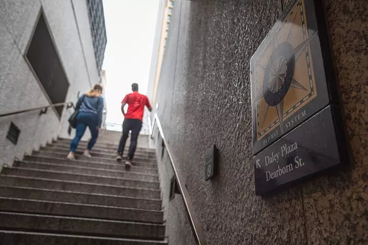 Chicago in a Day: Food and Architecture Private Walking Tour