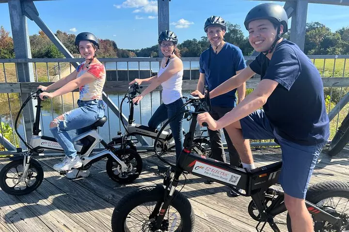 2-Hr, 45 Min Tour de Wilmington E-Bike Tour/Sightseeing/History