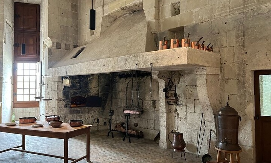Image 13: Visite privée au départ de Paris: 3 Châteaux de Loire & dégustation...