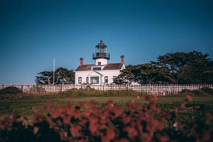 Electric Bike Rental for 17-mile Dr. Start on Cannery Row 4 hours