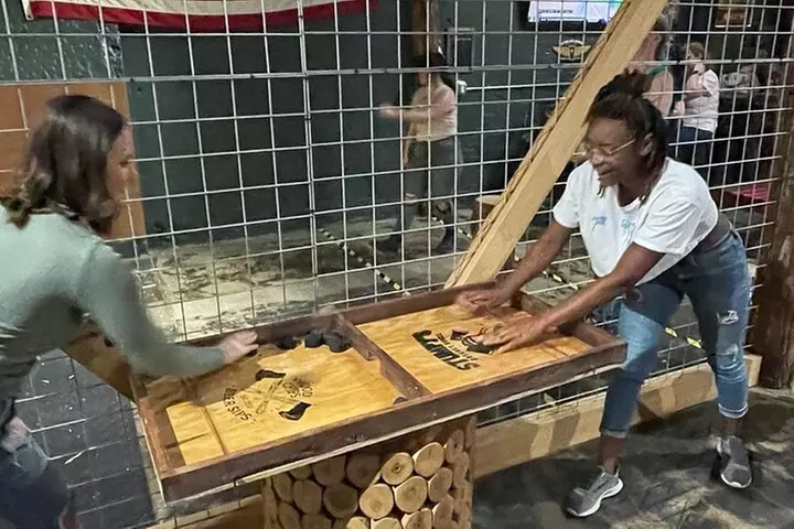 Stumpy's Axe Throwing Activity from Jacksonville