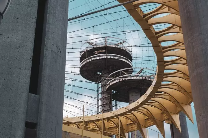 NYC Bus Tour of Brooklyn, Bronx, Queens: Art, Food & Sports