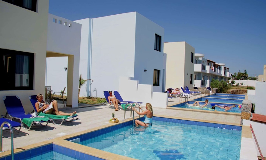 Image 100: ✈ CRETE | Hersonissos - Mediterraneo Hotel 4* - Outdoor swimming pool