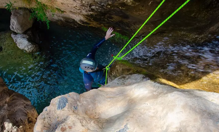 Image 14: Aventura de Barranquismo en Rio Verde en Granada