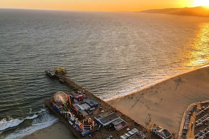 LA Helicopter Tour with Malibu Landing
